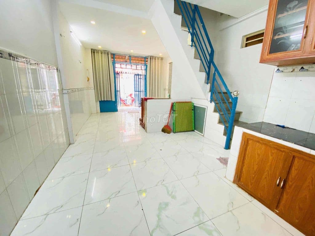 Nhà Mt Trần Thủ Độ 4.2x9 m trệt gác giá 4.25 tỷ ( đoạn nhỏ ) - Ảnh 3