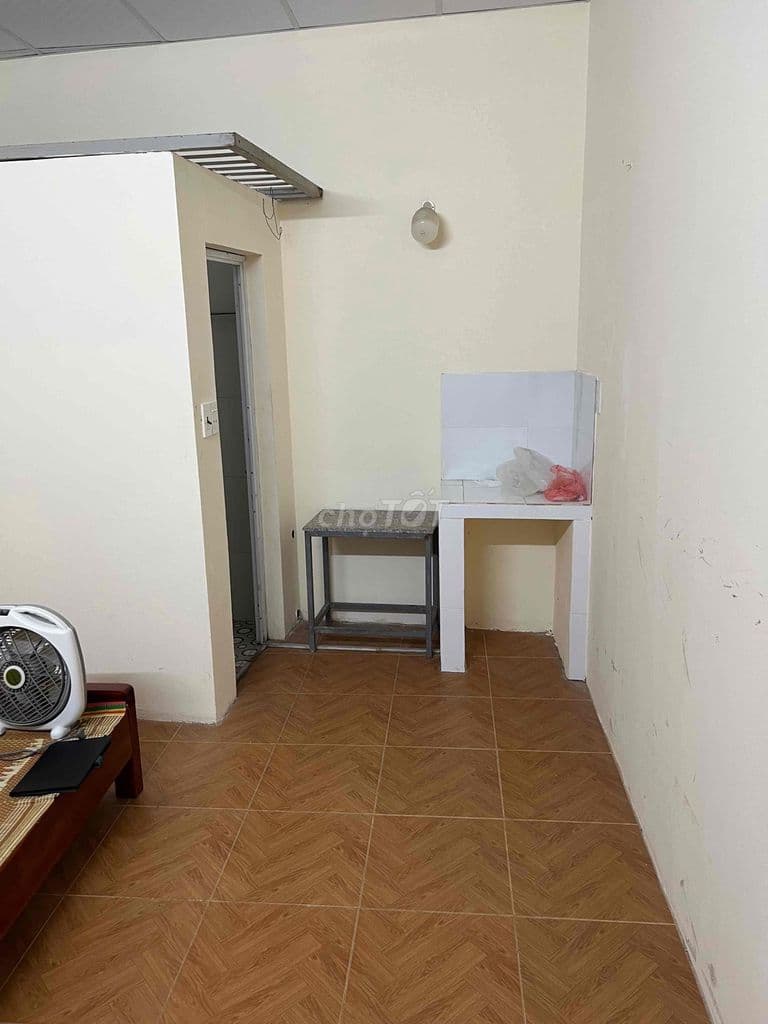 Có phòng trọ cho thuê phường long biên