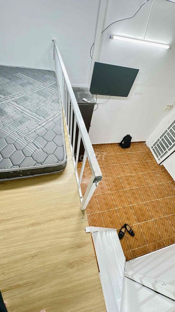 PHÒNG MỚI XÂY COA GÁC BAN CÔNG TRUNG TÂM QUẬN 10 - Ảnh 3