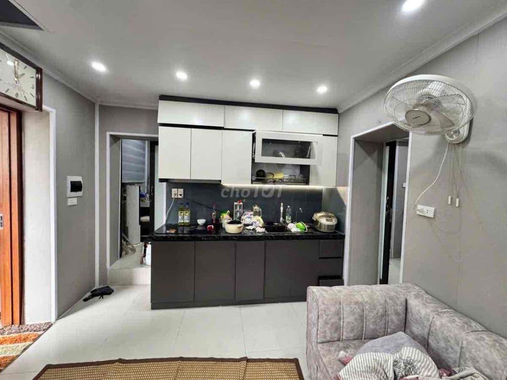 HIẾM! TT TÔN ĐỨC THẮNG - TẦNG 2 LÔ GÓC - Ô TÔ ĐỖ - SÂN RỘNG - GẦN HỒ