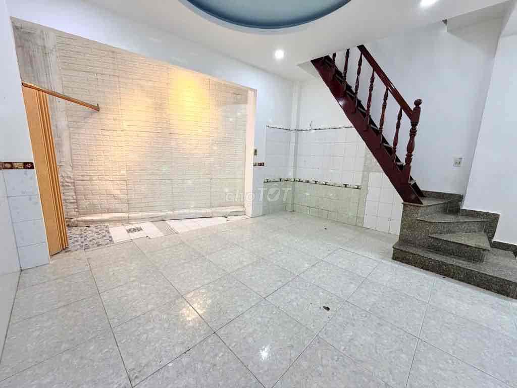 🏡 2tỷ200tr CÓ NHÀ 3 TẦNG DTCN 21,5m2 TRUNG TÂM PHÚ NHUẬN