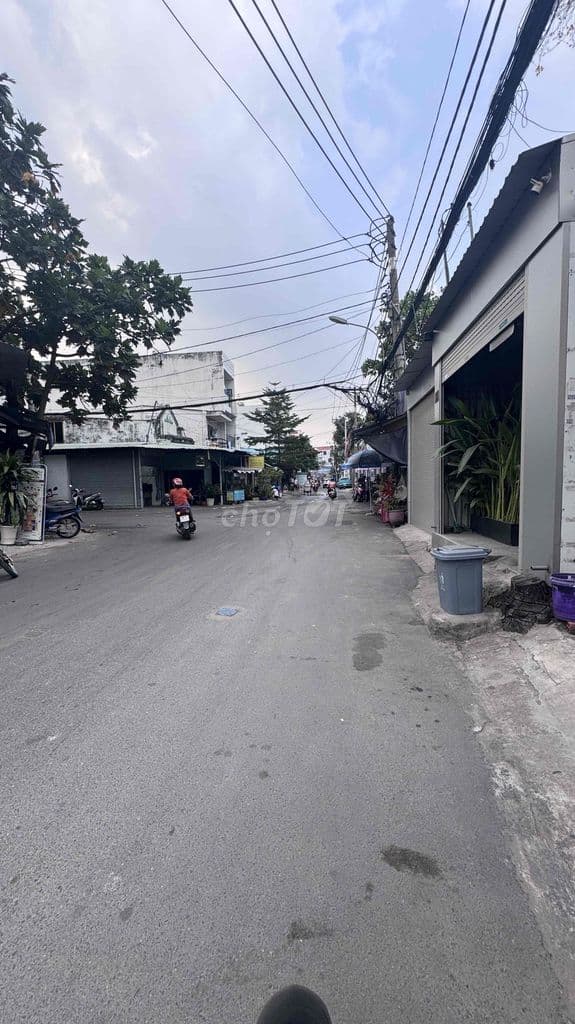 đất bán hẻm xe hơi đường song hành p dht q12 - Ảnh 3