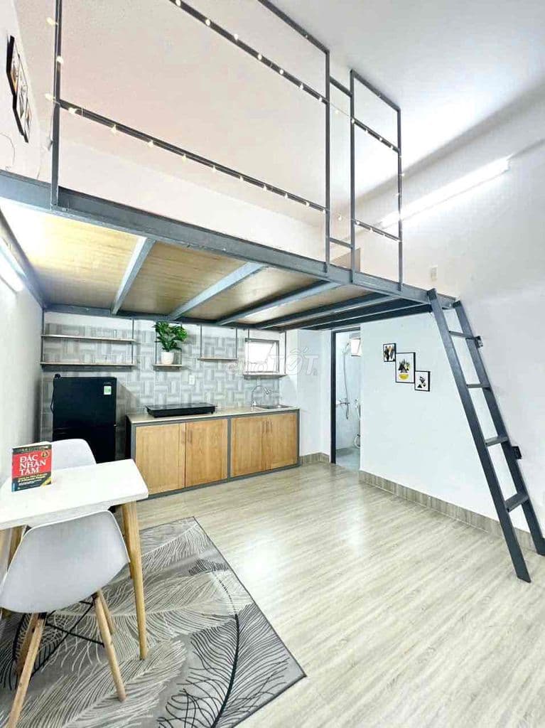 Duplex ngay đại học văn lang, Cách trung tâm q1 5p đi xe