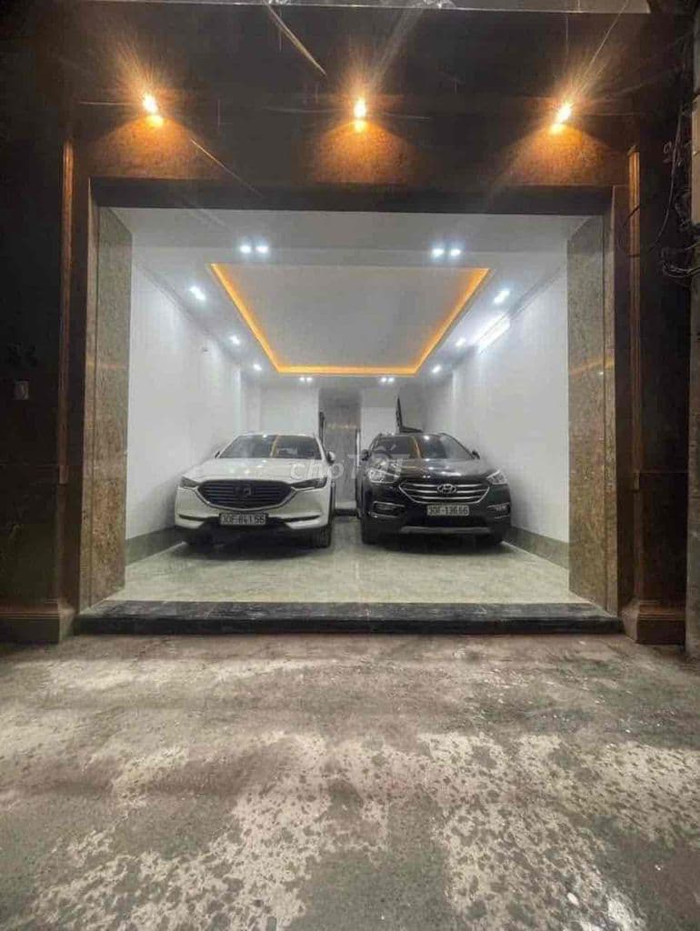 Bán nhà phố Vương Thừa Vũ. (ảnh thật 100%). S=65m.7 tầng. giá 20.7 tỷ