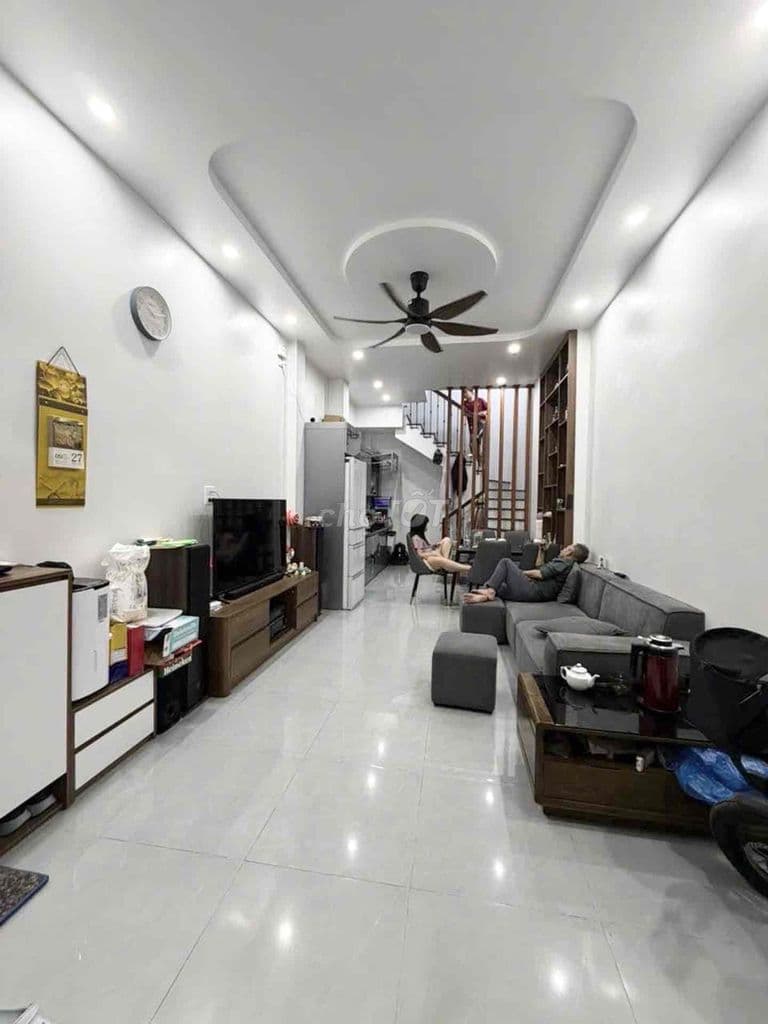 QUÁ ĐẸP - PHỐ NGUYỄN VĂN HUYÊN 33M, 5TẦNG - GIÁ 9.25 TỶ. - Ảnh 2