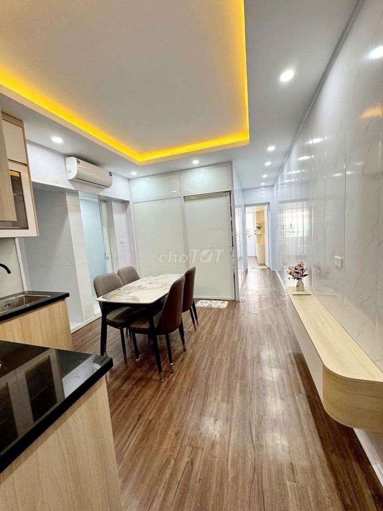 Tập thể mặt phố Thanh Nhàn, Hai Bà Trưng, 68m 2 ngủ 2 wc, ô tô đỗ cửa - Ảnh 3