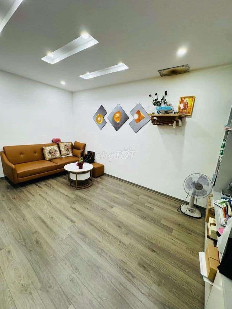 4.2 tỷ Tập thể Trương Định, Hoàng Mai, 42/80m 3PN, mặt phố, SĐCC