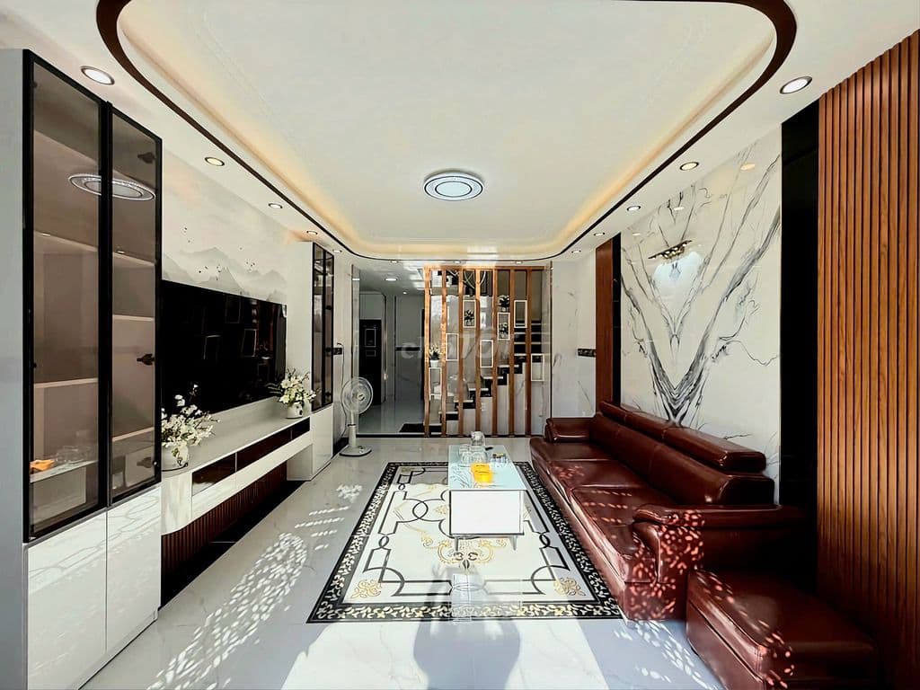 Giảm 1Tỷ Bán Gấp Nhà Mới 3 Tầng 40m2-HXH Nguyễn Gia Trí P25 Bình Thạnh