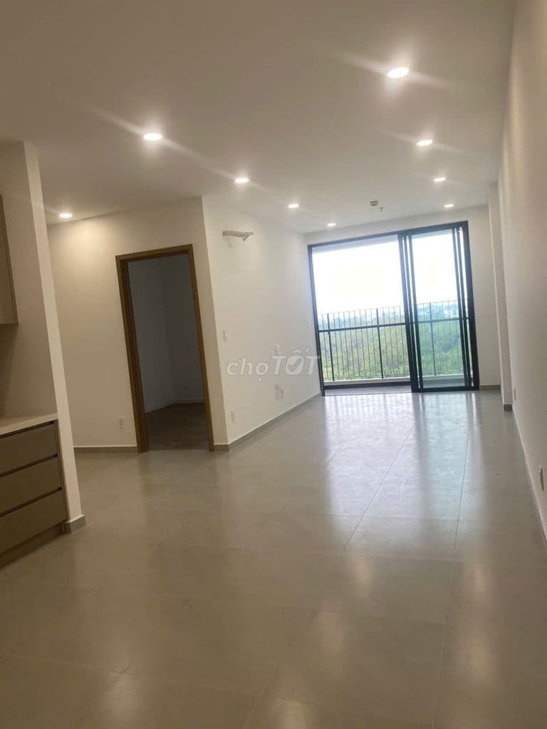 Chủ ngộp bán gấp căn 65m2 tầng view đẹp . Sổ sẵn cc sang tên ngay .