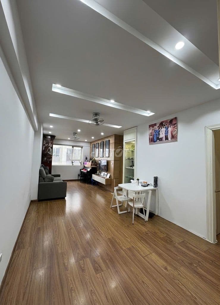 Căn hộ 3PN, 2WC tại Toà A, Star Tower 283 Khương Trung, 8,1 tỷ, 89m2!!