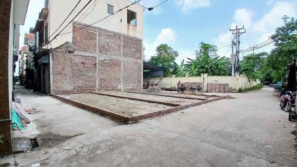 Bán 52.8m2 bìa làng Vân Hà, vị trí kinh doanh, đường 8m - Ảnh 2