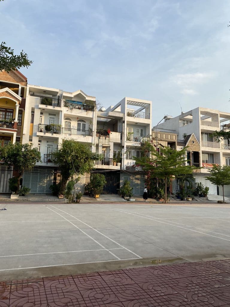 BÁN LÔ ĐẤT CỰC ĐẸP - VIEW CÔNG VIÊN Bình Lợi, DT: 5m x 20m vuông vức. - Ảnh 2