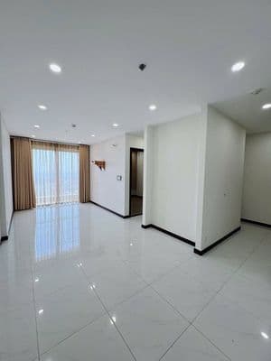 Cho thuê 1PN 1WC C Sky View sẵn máy lạnh, máy nước nóng chỉ 5.5 Triệu