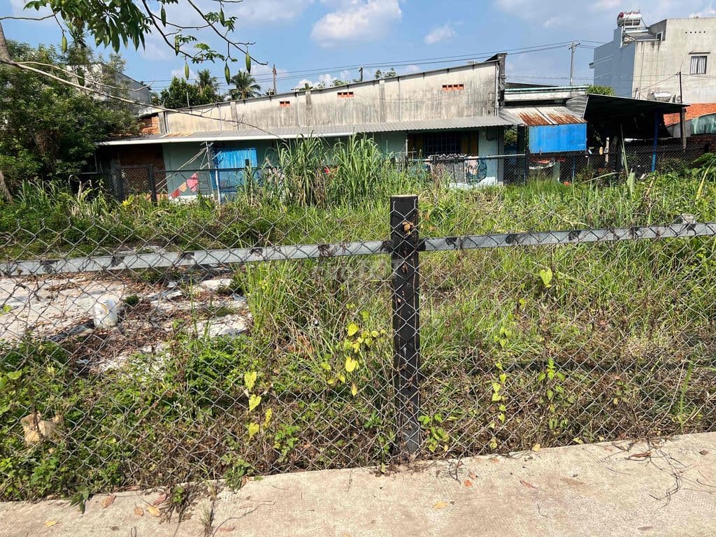 chính chủ gửi lo đất nhị bình (32x17.5 ) gia 8 tỷ 8