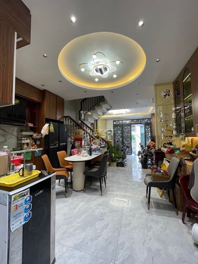 Bán nhà đẹp Gò Vấp, hẻm xe hơi Quang Trung, 42M2, 5 tầng, ở ngay,6.tỷ - Ảnh 2