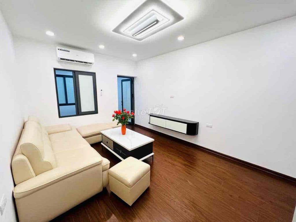 TT Minh Khai, ô tô đỗ, 2 thoáng, 70m2, 2PN đầy đủ nội thất