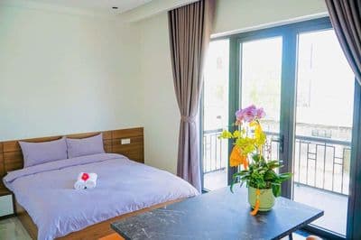 Cho Thuê Căn Hộ Cao Cấp Có Ban Công Đường Trần Quang Khải