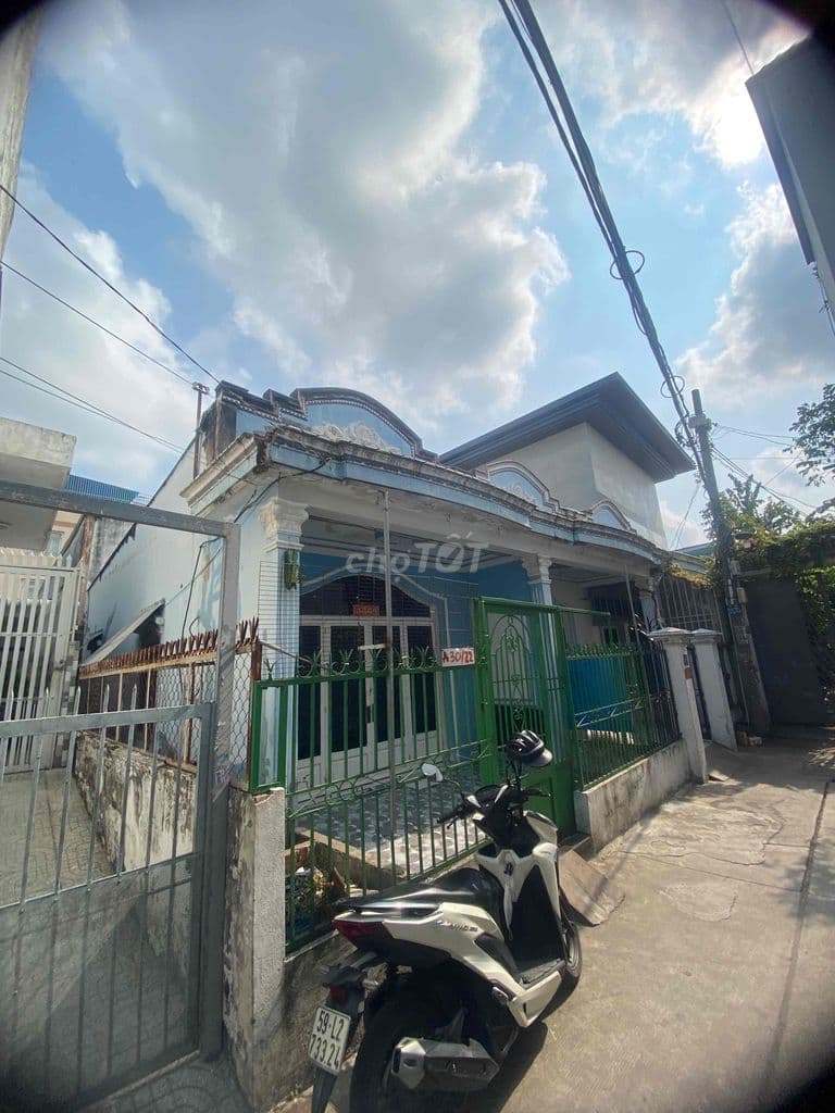 Hẻm rongt 3 m quốc lộ 50 x bình Hưng hcm nhà cách cầu nhị thiên đường