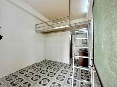 GÁC CAO BAN CÔNG THOÁNG MÁT 2TR8 CÓ MÁY LẠNH NGAY GẦN CÔNG VIÊN ĐẦM SE