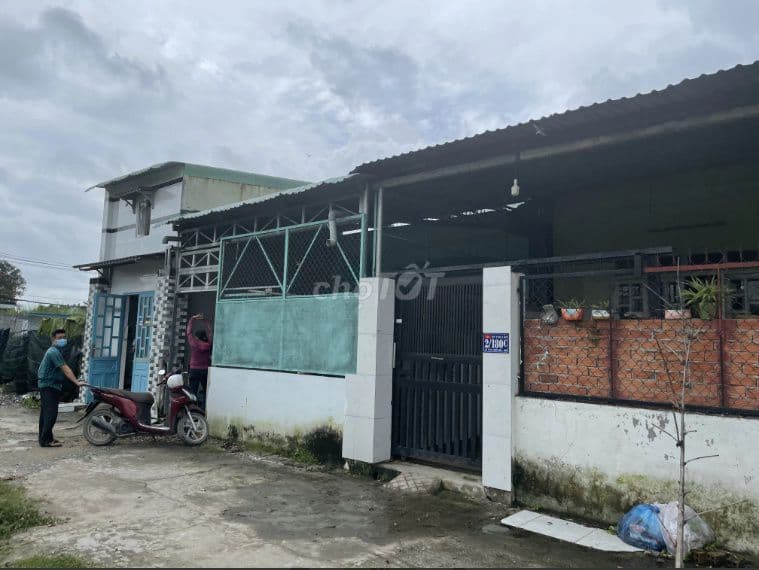 Nhà Tân Hiệp, Hóc Môn,đường Lê Lợi 5x17=86m2, sổ riêng 1.3 tỷ