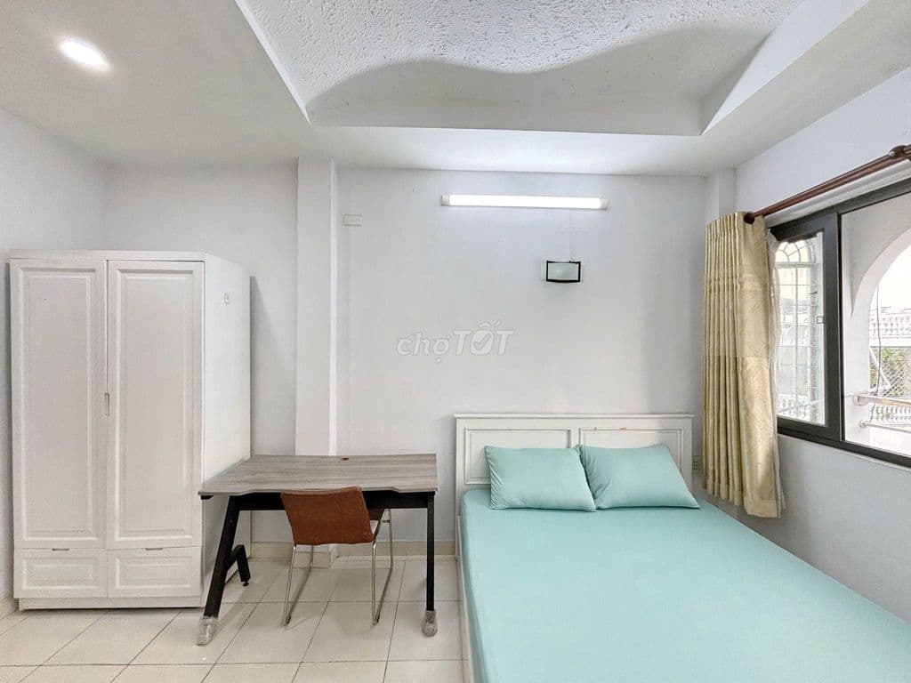 Căn hộ đón nắng ban công siêu thoáng Lê Hồng Phong gần Lý Thái Tổ Q10 - Ảnh 3