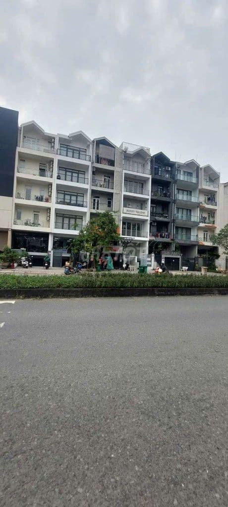 Bán tòa nhà .khu đo thi himlam .ptan hung Q7 - Ảnh 2