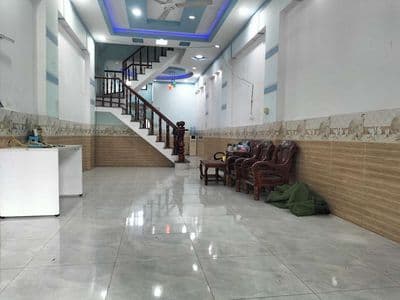 hàng hiếm rẻ quá có 6,5t/ thang khách ơi phải rất nhanh mới kịp ạ