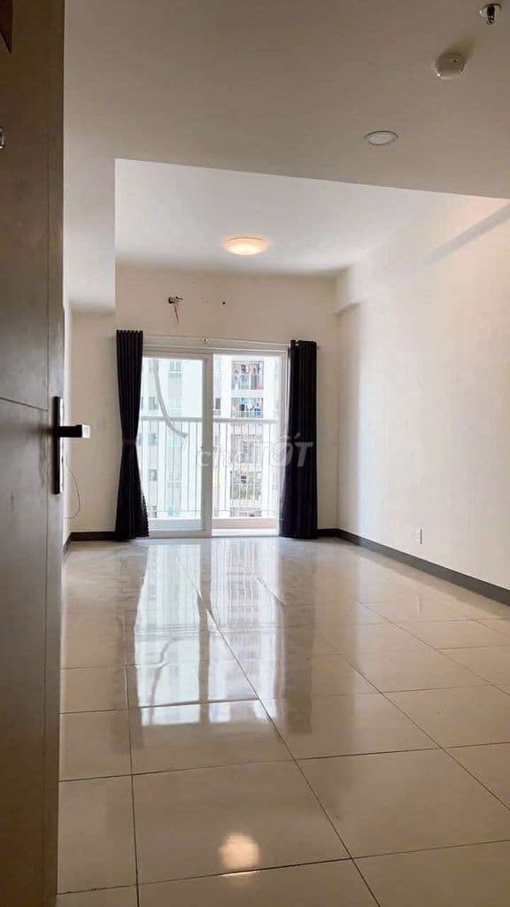 Cho Thuê Căn Hộ Imperial place căn 2pn nhà trống giá rẻ - Ảnh 2