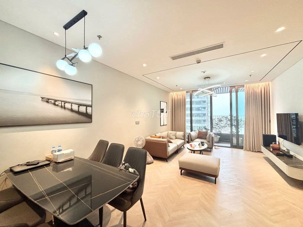 Bán chung cư 17T5- Hoàng Đạo Thuý, 119m2, 3 PN, 9.85 tỷ
