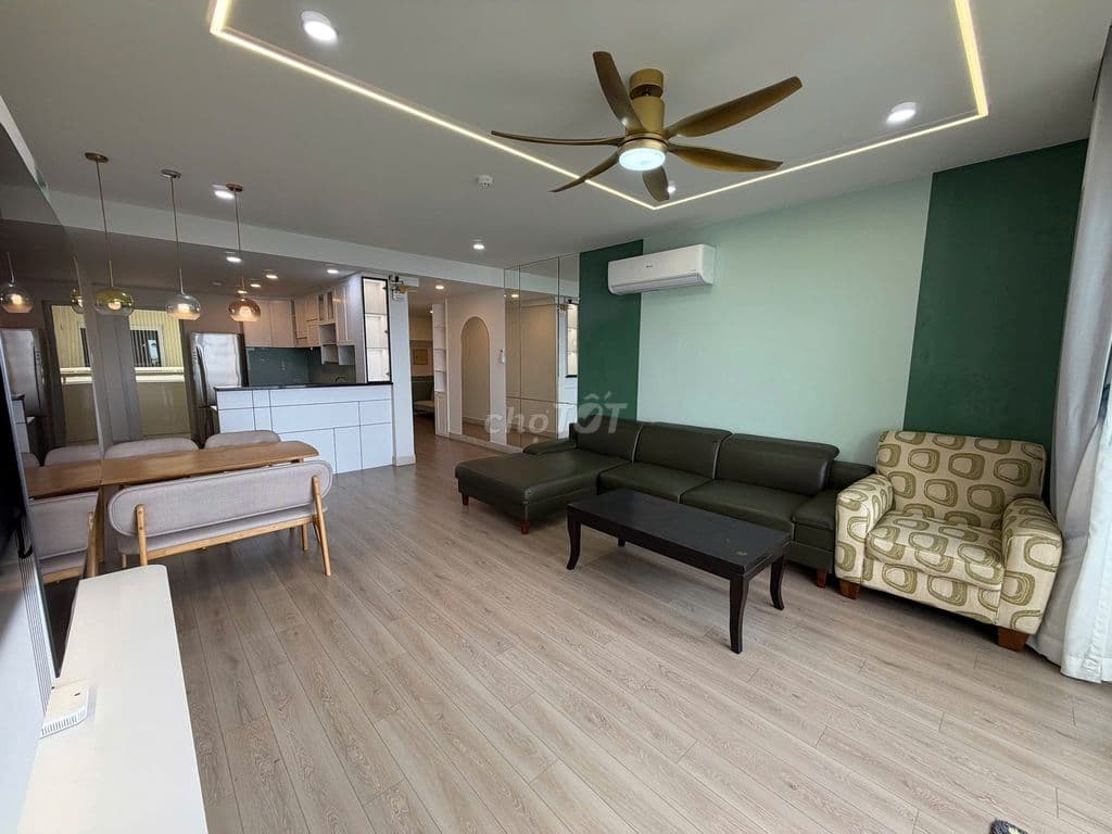 Cần bán căn hộ Hùng Vương Plaza, 3PN, thiết kế nội thất cao cấp - Ảnh 3