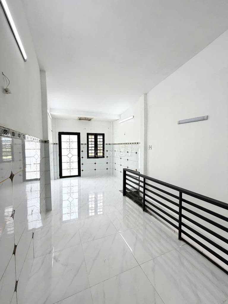 Nhà mặt tiền ngay chợ Sơn Kỳ, Aeon Tân Phú, kinh doanh mua bán tốt. - Ảnh 3