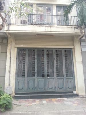 Cho thuê nhà ngõ 40 Trung Kính, Diện tích 70m2 x 5 tầng đường rộng 10m