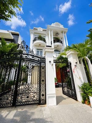 BIỆT THỰ KHU DÂN CƯ XÂY DỰNG ( GIÁP KDC NAM LONG)