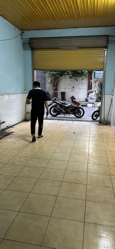 Nhà MT Nguyễn Văn Công ở và kinh doanh - Ảnh 3