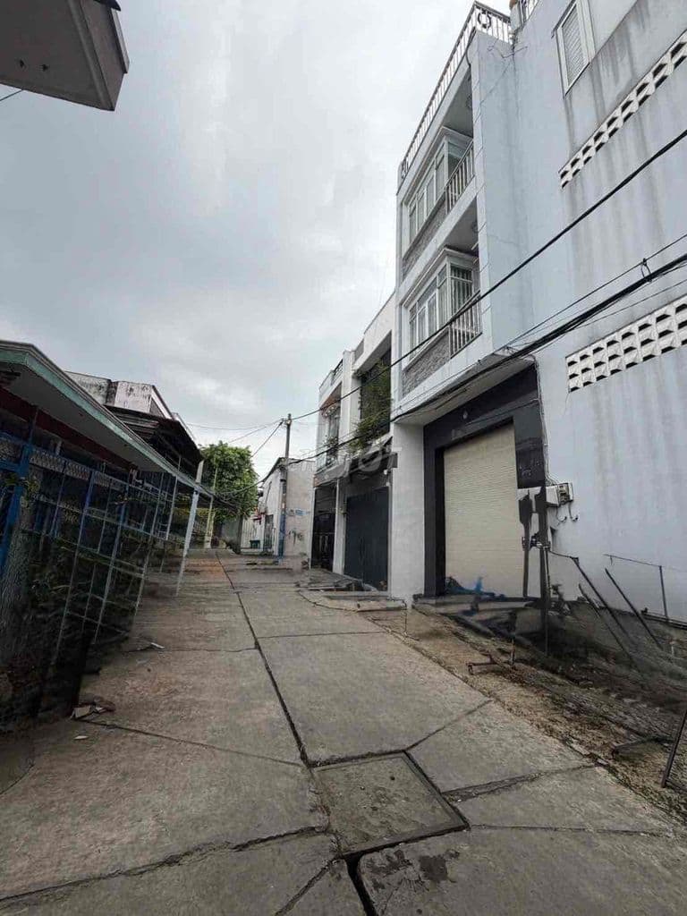 Đất Trống - Lê Đình Cẩn - Hẻm 6m Thông Tỉnh Lộ 10 - 82m2 - 4 tỷ hơn.