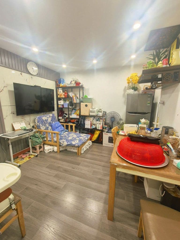 Bán căn hộ tập thể Nghĩa Tân Cầu Giấy tầng 2, nhà 2 ngủ, sổ riêng, - Ảnh 2