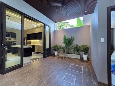 Cho Thuê Căn Villa hồ bơi MT mới đẹp đường Phan Bá Vành
