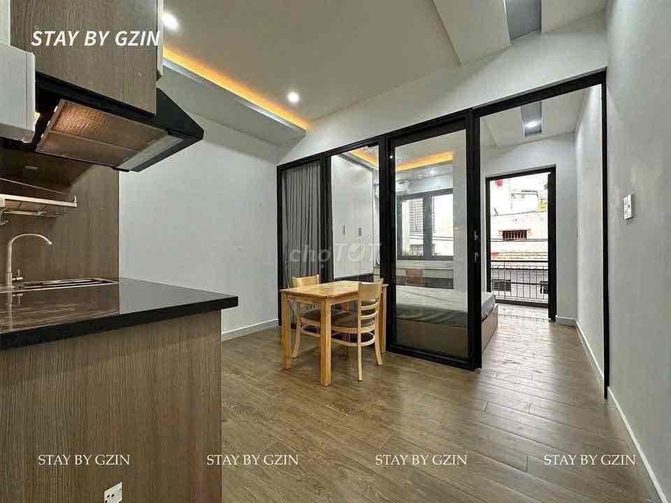 Cho Thuê Căn Hộ Chung Cư Quận 10 - 60m2 - Phòng Ngủ Ban Công