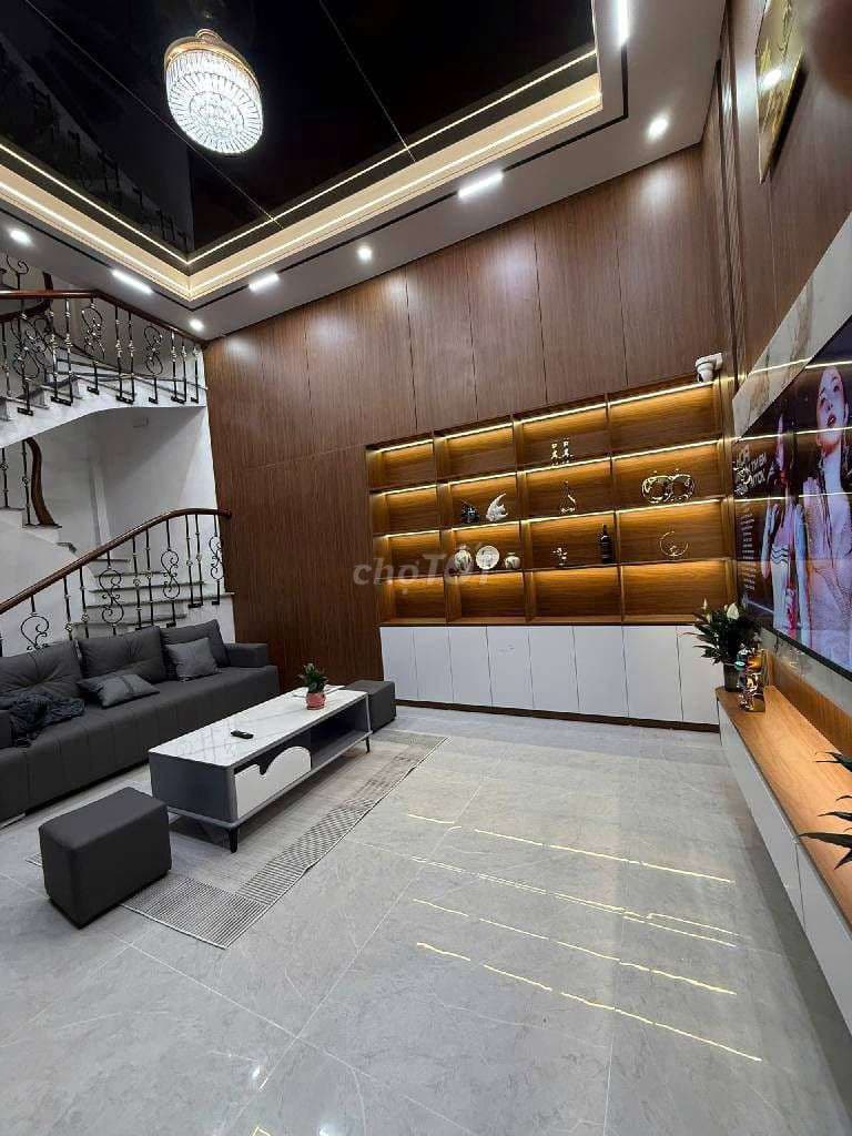 Bán nhà phố đoàn thị điểm dt 34m