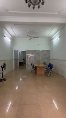 Cho thuê văn phòng đại diện - Vị trí đẹp đường Ca Văn Thỉnh, Tân Bình