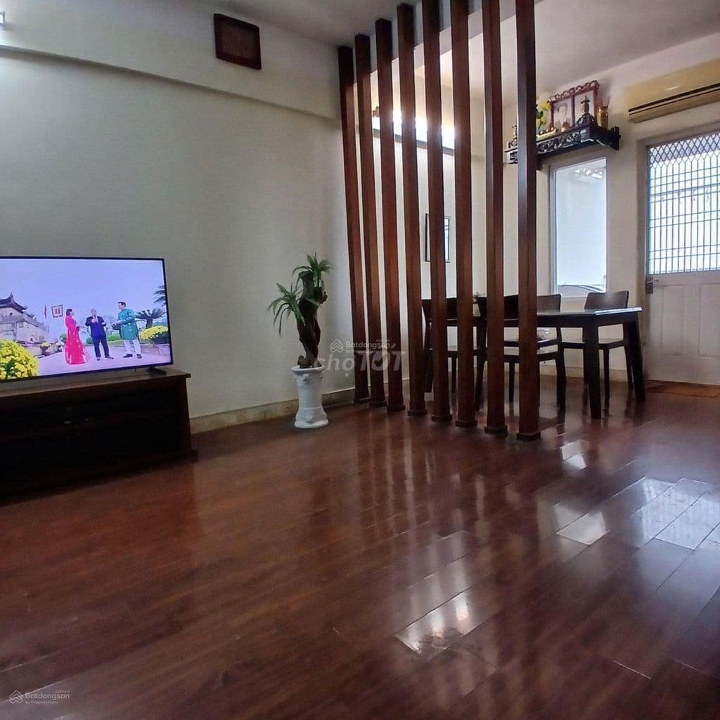 Chính chủ bán Chung cư căn góc 76 M2