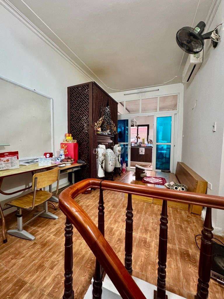 BÁN NHÀ PHỐ KHƯƠNG TRUNG DT 30M - Ảnh 2