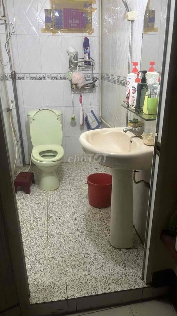 phòng trọ ở ngay chợ phưởng 10 quận 10 đươfng Lý thái Tổ