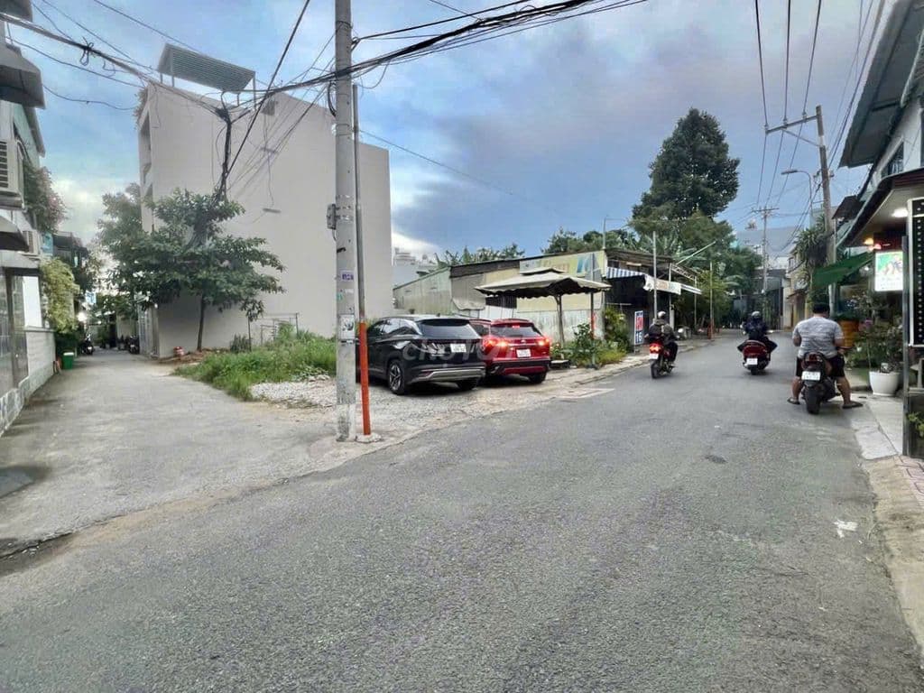 Chủ cần bán đất mt đường 7 BTĐ Q2