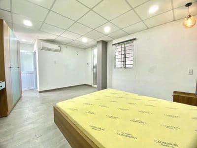 Ann cho thuê nhà nguyên căn gần dốc lớn giá 4 triệu mặt tiền đường