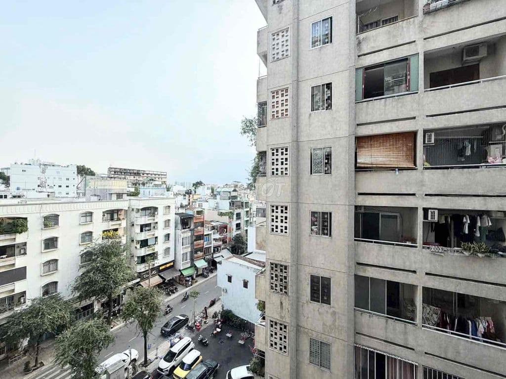 Bán CHCC Phan Văn Trị-P2-Q5-56m2-3,3 tỷ.