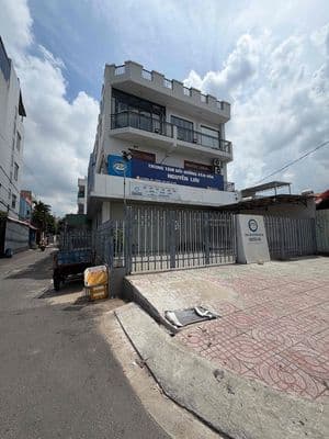 Góc 2Mặt Tiền 11x20m 2 Lầu Sầm Uất