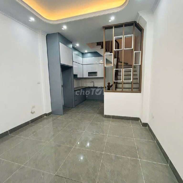 6 tỷ Phú Minh - 33m2 5 tầng đẹp keeng - ô tô đỗ cửa - ngõ nông sát phố