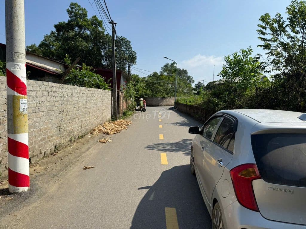 Bán 100m Thổ Cư- Sổ Đỏ Hà Nội -Trục Chính Ô Tô Tránh Gần VD5 Giá Rẻ