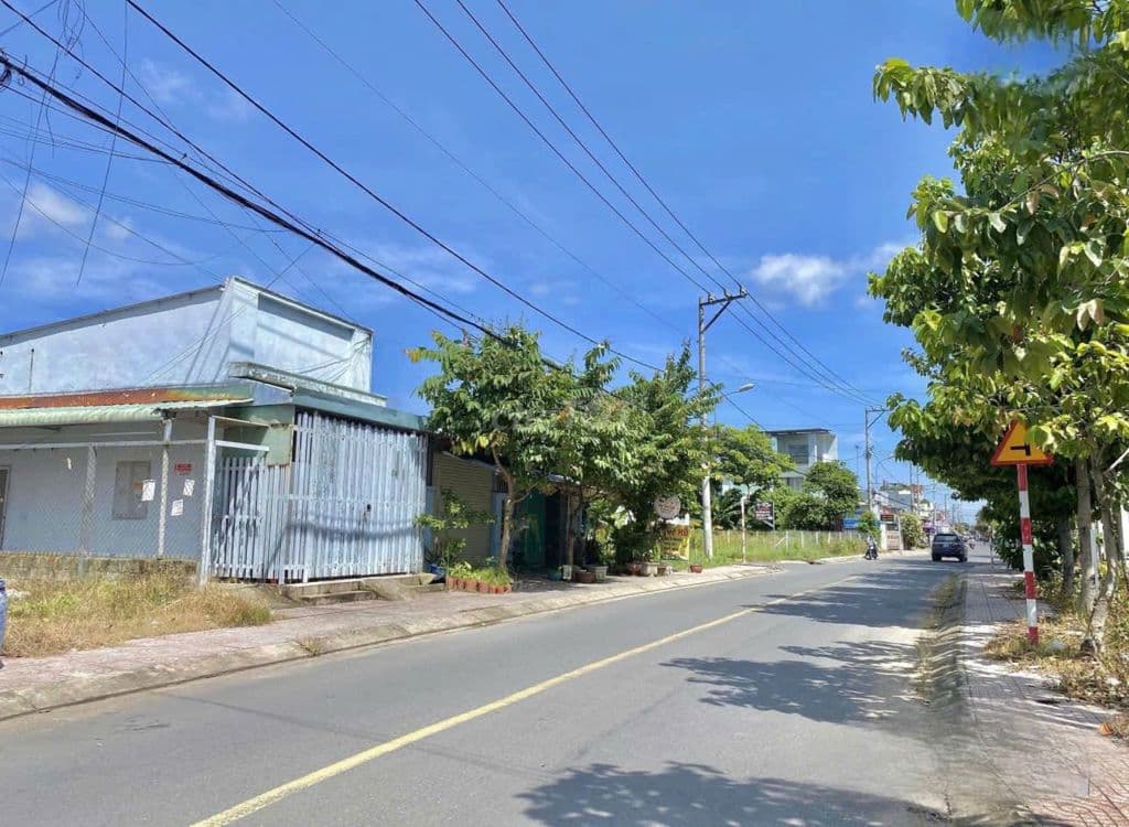 CẦN BÁN GẤP LÔ ĐẤT NGAY MẶT TIỀN NHỮ TIẾN HƯƠNG GIÁ CHỈ 850TR - Ảnh 3